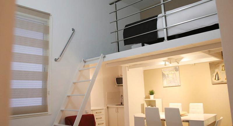 Apartaments Travessera Parc Gueell Barcelona Exterior foto